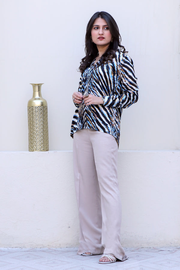 TIGER PRINTED BLUE AND BLACK TOP (STITCHED)